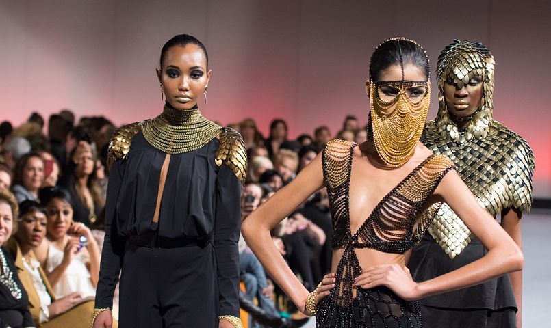 01_AI-Generative-Fashion